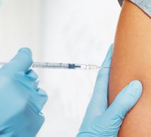 Skiepytis sustiprinančiąja doze nuo COVID-19 ligos kviečiami visi pilnamečiai gyventojai